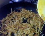 Foto del paso 2 de la receta: Pasta con calabacín y condimentos