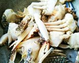 A picture of step 1 of Easy Quick Crab Masala.