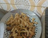 Foto langkah ke 7 dari resep Usus Krispi.