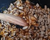 Foto del paso 2 de la receta: Turrón crocante de maní 🥜 dos ingredientes