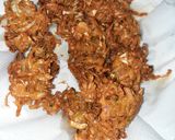 A picture of step 3 of Cabbage pakore.