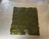 A picture of step 7 of Japanese Egg Flower Sushi.