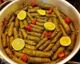صورة لخطوة 3 من وصفة ورق عنب بخلطه نى في نى مع فرخه محمرة يميييي