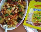 मैगी आलू टिक्की चाट (Maggi aloo tikki chaat recipe in hindi) रेसिपी चरण 9 फोटो