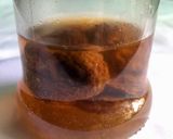 Foto langkah ke 1 dari resep Sourdough Starter dari Yeast Water.