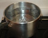 Foto del paso 2 de la receta Caldo de pescado de casa