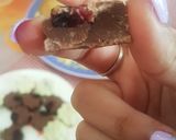 A picture of step 2 of Fruit and nut chocolate.