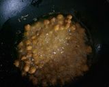 A picture of step 2 of Crunchy Spicy Chickpeas Snack.