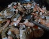 Foto langkah ke 4 dari resep Udang pedes asam manis".