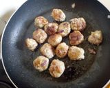 A picture of step 14 of Meat balls stew.