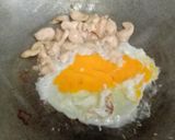 รูปขั้นตอนการทำที่ 3 ของ ก๋วยเตี๋ยวคั่วไก่