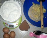 A picture of step 1 of Marble vanilla cupcakes,# contest#.
