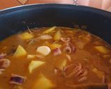 Foto del paso 5 de la receta Guiso de patatas con calamar, alcachofas y habitas tiernas