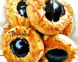 Foto langkah ke 7 dari resep Thumbprint Cookies.