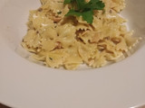 Füme Somonlu Farfalle