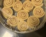 A picture of step 12 of Caramel cinnamon rolls.