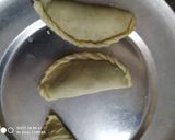 A picture of step 6 of Sweet designer pan gujiya.