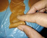 पार्ले जी गुलाब (parle g gulab recipe in Hindi) रेसिपी चरण 4 फोटो