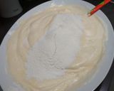 Foto del paso 2 de la receta: Bizcocho casero con frutas confitadas