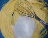 Foto langkah ke 1 dari resep Marble Cake Putih Telur.