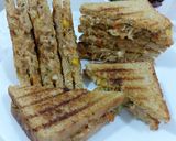 A picture of step 6 of Chicken and veg cheese grilled sandwiches.
