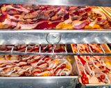Foto langkah ke 9 dari resep Beef Pizza Kotak Homemade.