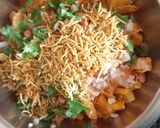 A picture of step 3 of Kurkure chips bhel.