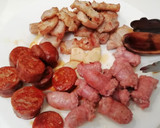 Foto del paso 1 de la receta: Patatas revolconas a mi estilo