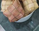 Foto langkah ke 3 dari resep Ketupat Empuk Super Kilat.