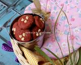 Foto langkah ke 6 dari resep Red Velvet Cookies #day13.