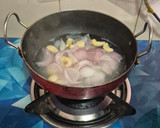 A picture of step 3 of Methi Matar Paneer Malai.