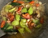 Foto langkah ke 3 dari resep Tumis Ikan Pindang Tongkol Suwir.