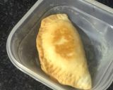 A picture of step 10 of Maggi Calzones: Mexican Style.