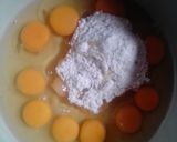 Foto langkah ke 3 dari resep Bolu pandan dan bolu sukade kismis.