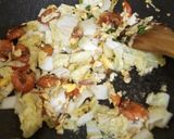 Foto langkah ke 5 dari resep Nasi Goreng Saus Tiram.