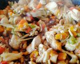 Foto del paso 8 de la receta: Pollo con verduras y salsa de soja