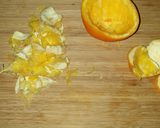 Foto del paso 1 de la receta: Cáscaras de naranja confitadas
