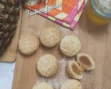 A picture of step 9 of Pineapple jam cookies.