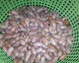 Foto langkah ke 2 dari resep Pare Pedas Kacang Merah.