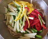 Foto del paso 3 de la receta: Camarones con pimiento y calabacita
