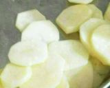 A picture of step 3 of Chatpate karela masaledaar.