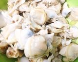 Hình bước làm 1 của món Cháo nghêu