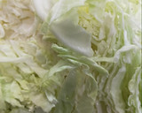 Foto del paso 1 de la receta: Chucrut casero, o col fermentada con manzana. Es una fuente de bacterias probióticas
