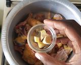 A picture of step 4 of Kuku Kienyeji (organic chicken) stew.