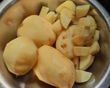 A picture of step 1 of Potato with Poppy seeds (Alu Posto).