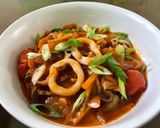 Foto langkah ke 5 dari resep Cumi Asam Manis Pedas.