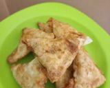 Foto langkah ke 6 dari resep Martabak Mie Sosis.