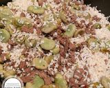 صورة لخطوة 2 من وصفة أرز بالفول الأخضر