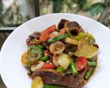 Foto langkah ke 4 dari resep Tumis lidah bompap alias bombay paprika.