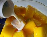 Foto langkah ke 3 dari resep Es Mangga Kocok Susu.